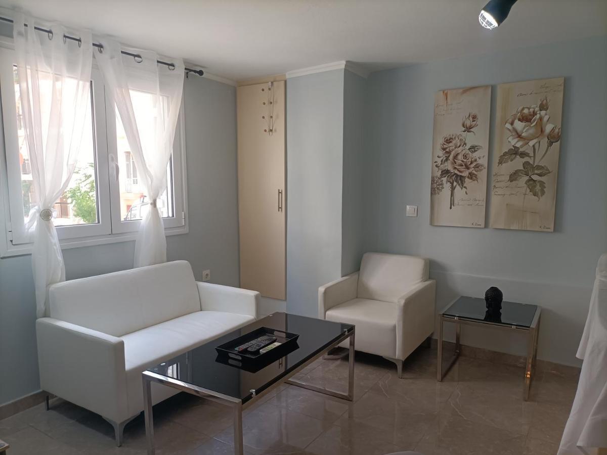 Cozy Studio Apartment Атина Екстериор снимка