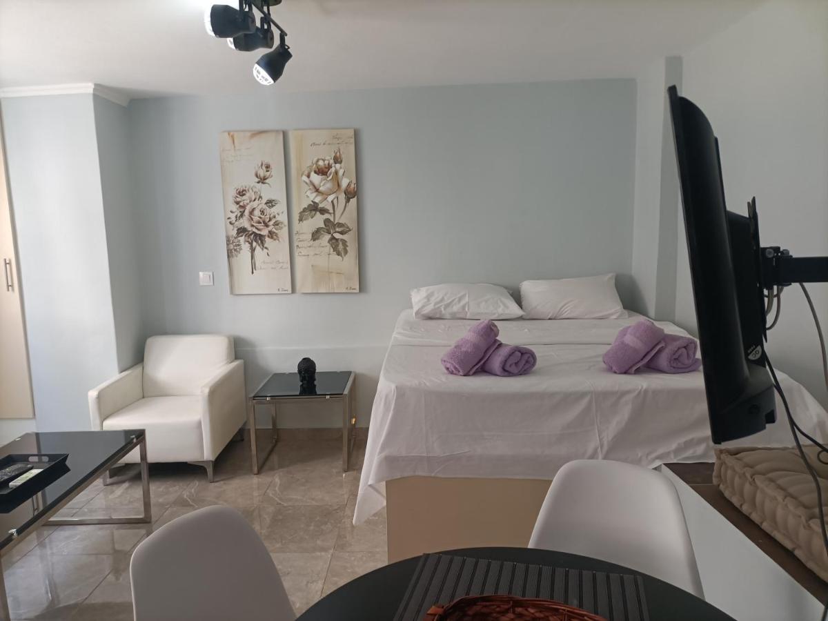 Cozy Studio Apartment Атина Екстериор снимка