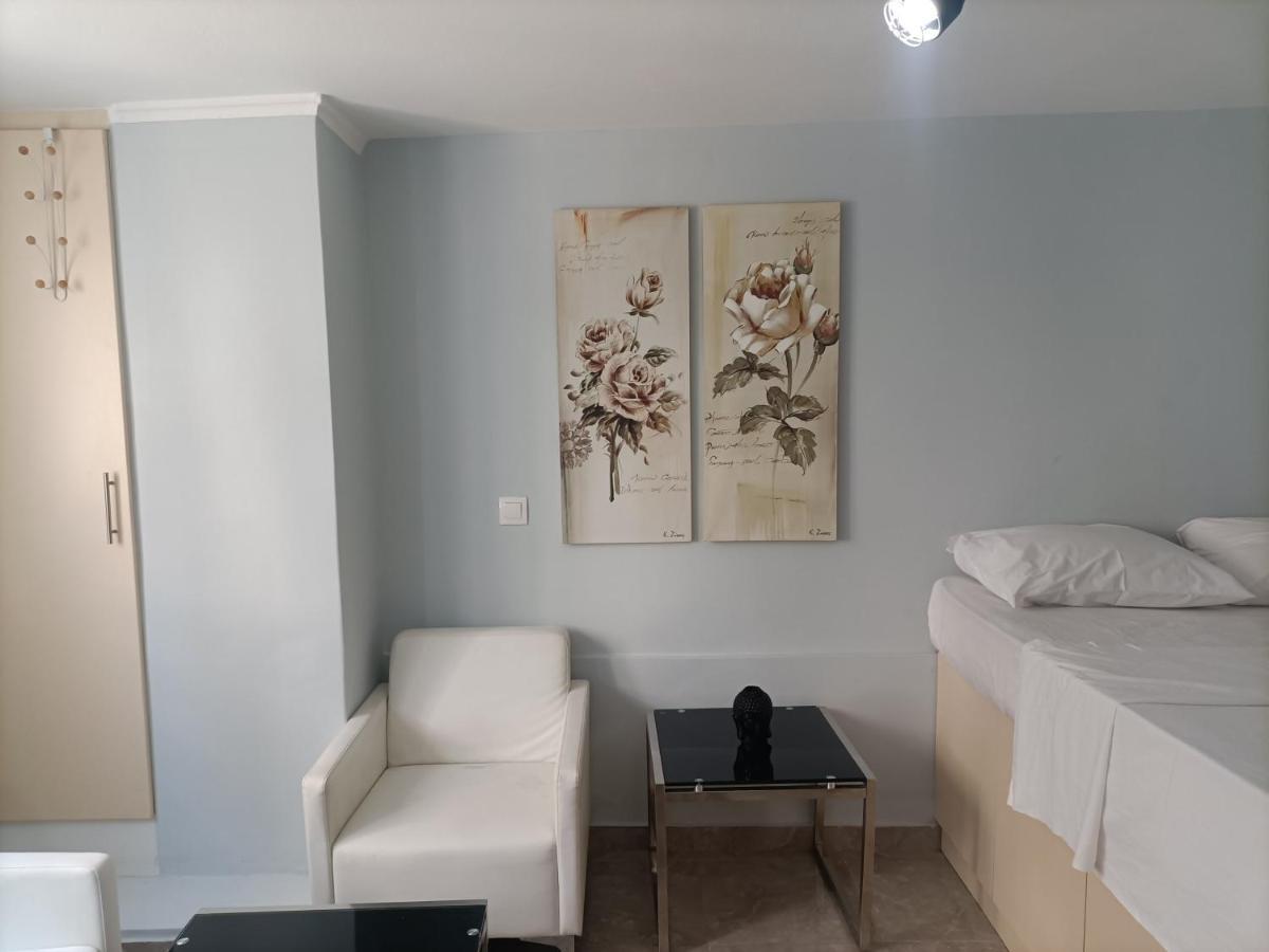 Cozy Studio Apartment Атина Екстериор снимка