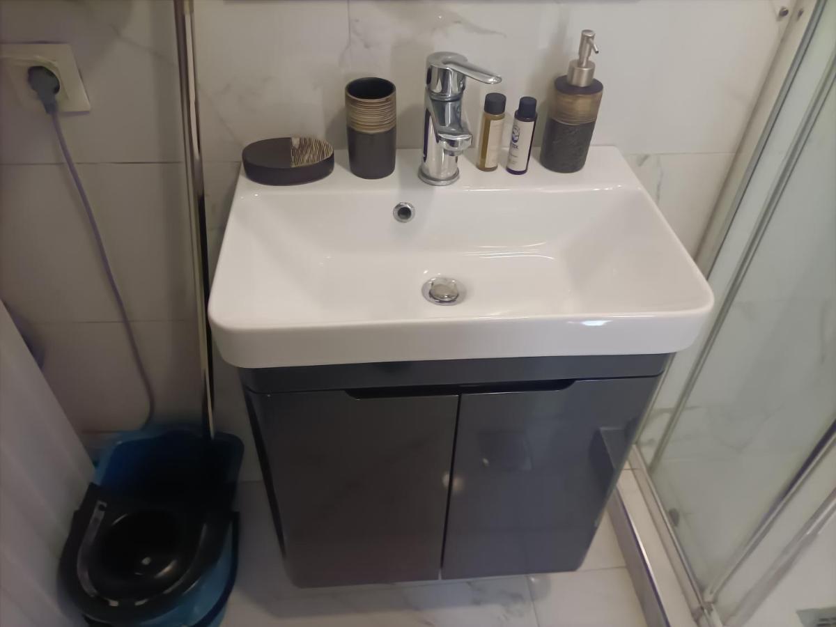 Cozy Studio Apartment Атина Екстериор снимка
