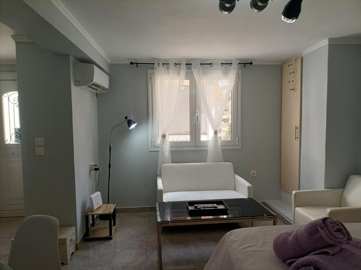 Cozy Studio Apartment Атина Екстериор снимка