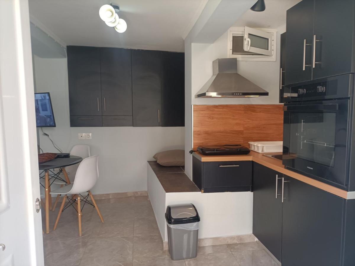 Cozy Studio Apartment Атина Екстериор снимка