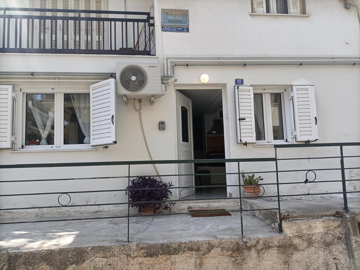 Cozy Studio Apartment Атина Екстериор снимка