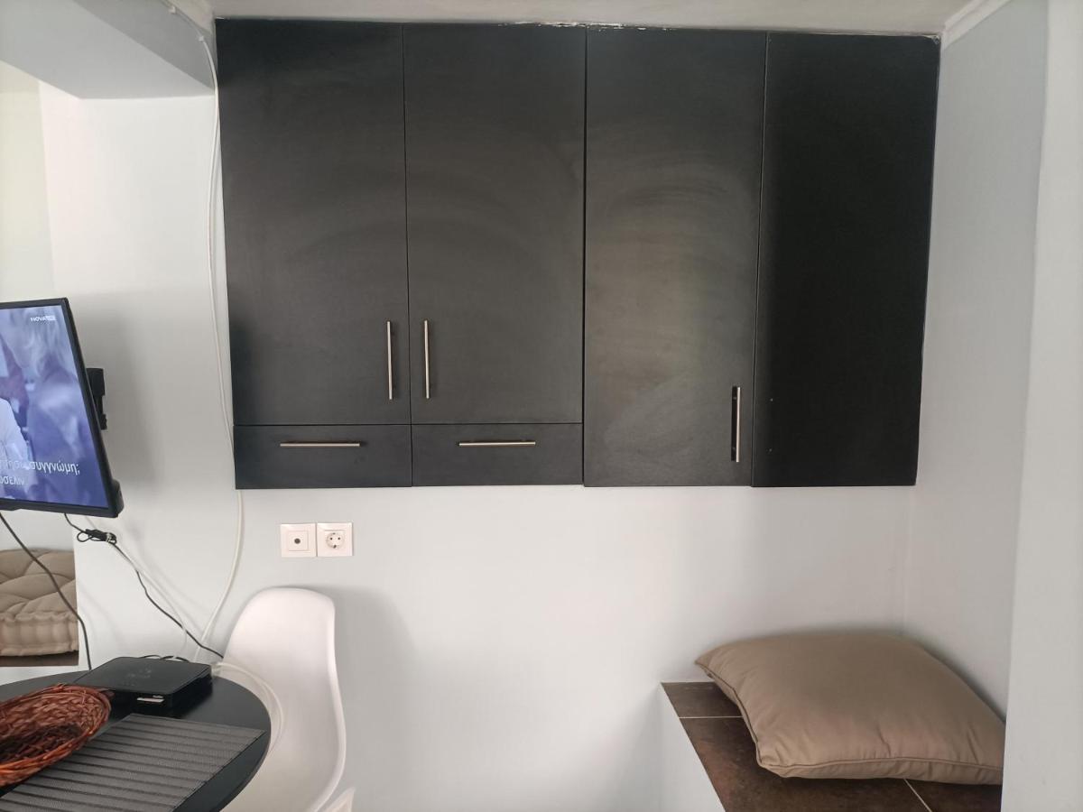 Cozy Studio Apartment Атина Екстериор снимка